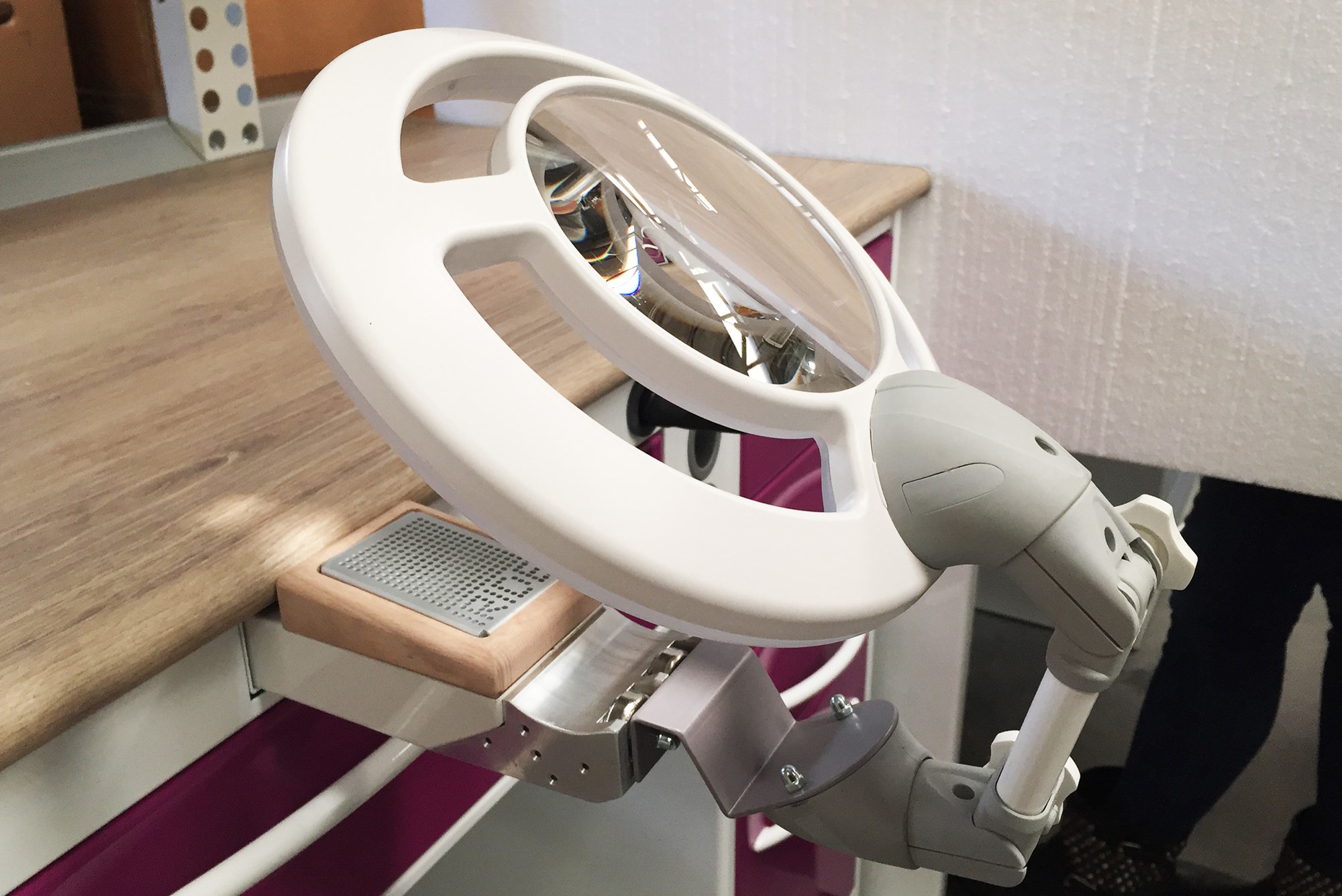 Accessories and complements