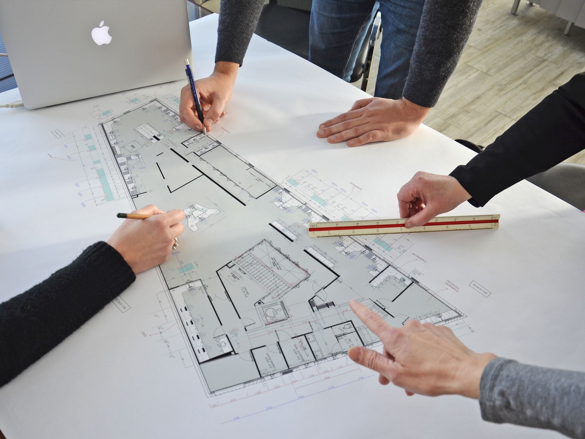 Nous concevons et produisons du mobilier dentaire depuis 30 ans