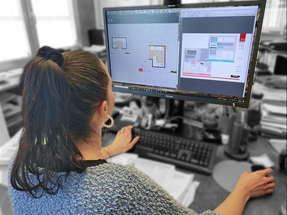 Produciamo, in modo artigianale utilizzando solo i migliori materiali e le tecnologie più avanzate. 
Ogni mobile viene progettato con la massima attenzione ai particolari (anche i più piccoli), per garantire il massimo comfort e la massima efficienza per il professionista.

La cura dei dettagli è alla base della filosofia di IRIDE INTERNATIONAL. Ogni mobile è progettato per garantire la massima flessibilità e personalizzazione (▶ https://bit.ly/3L7vKS6 ), per soddisfare le esigenze specifiche di ogni cliente. 
Offriamo una vasta gamma di prodotti, dai semplici sgabelli ai sofisticati modelli di unità dentale, tutti realizzati con la massima cura dei dettagli.