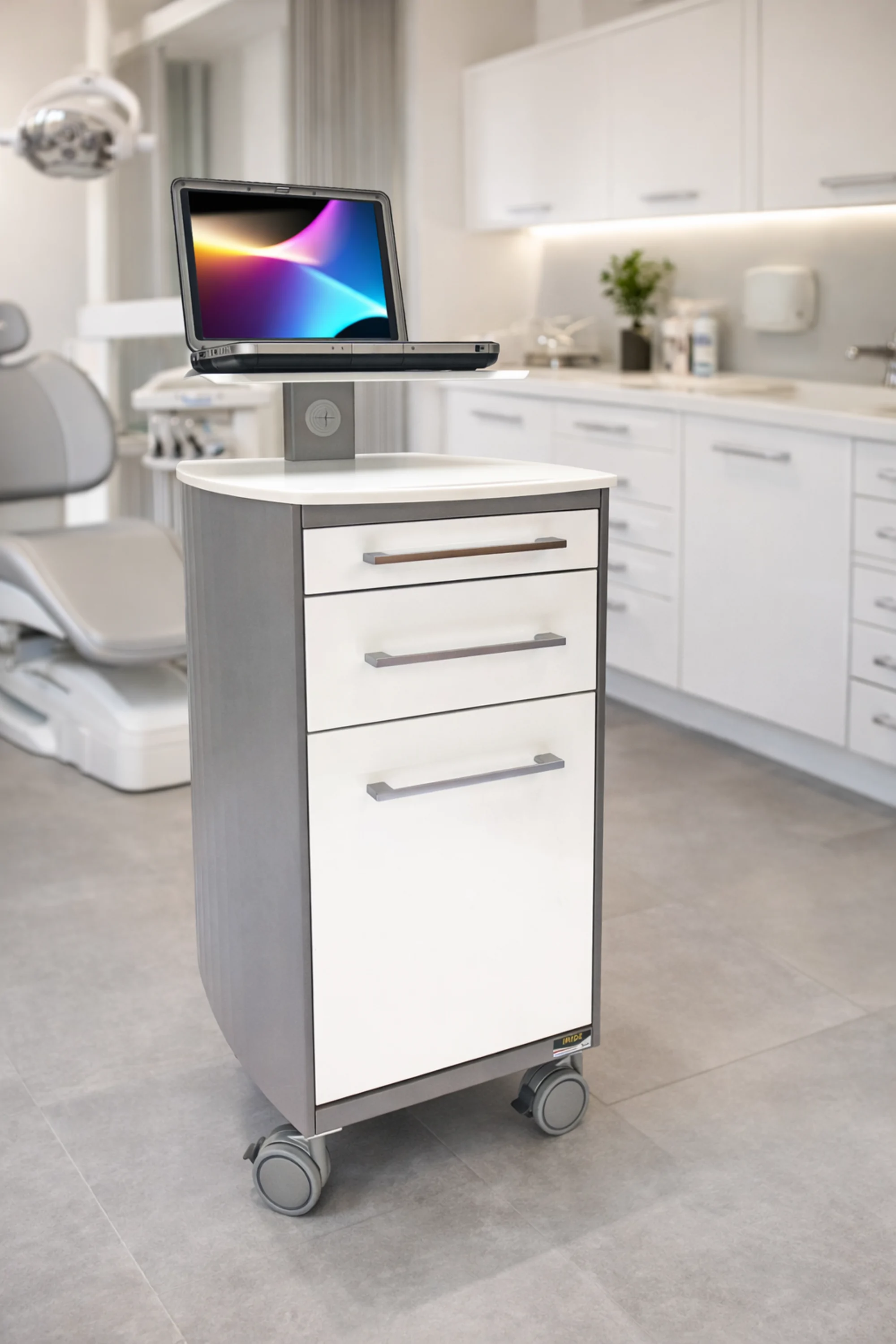 K-IOS: il nuovo carrello per lo SCANNER INTRAORALE (versione mobile)
